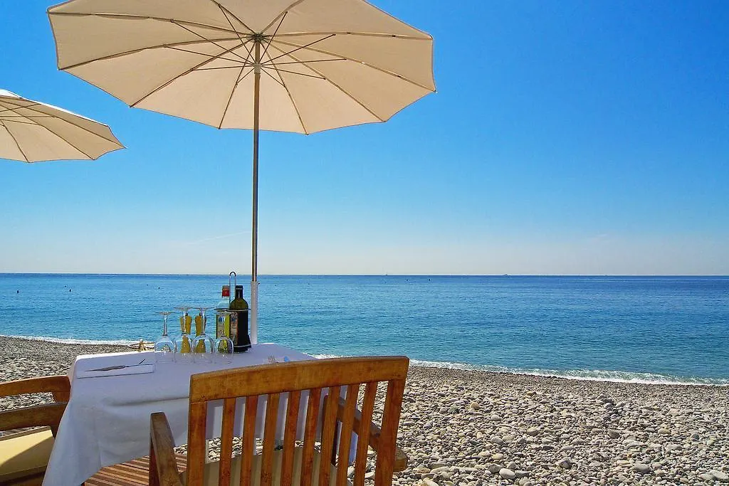 Nice Beach 4*,  France